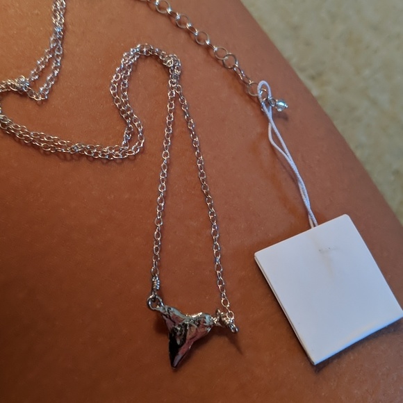 Shark Tooth Hawaii necklace Sterling Silver - Picture 2 of 3